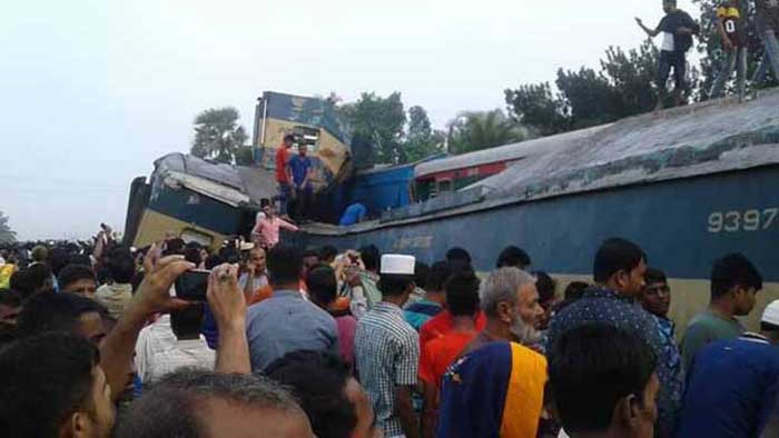 ব্রাহ্মণবাড়িয়ার ট্রেন দুর্ঘটনা হয় চালকের গাফিলতিতে
