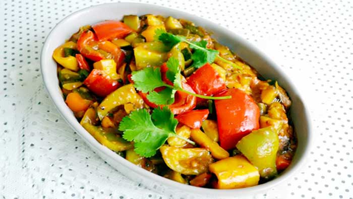 ঈদুল আযহায় স্পেশাল ক্যাপসিকামের আচারি ভুনা