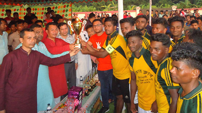 রামগড়ে গোল্ডকাপ ফুটবল টুর্ণামেন্টের ফাইনাল খেলা সম্পন্ন