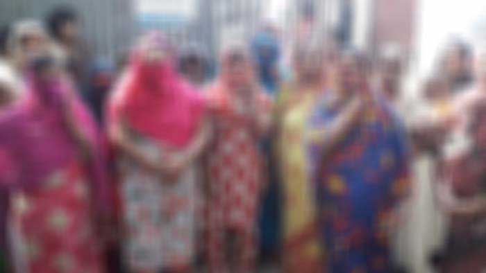 কষ্টে আছেন দৌলতদিয়ার যৌনপল্লির কর্মীরা
