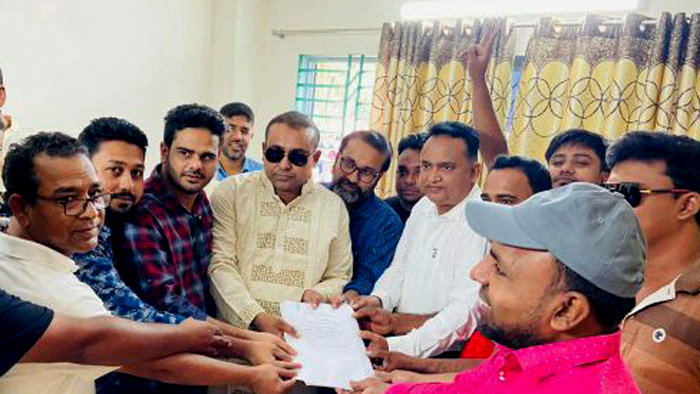 নড়াইলের কালিয়ায় দলীয় সিদ্ধান্তের প্রতি শ্রদ্ধা জানিয়ে ৫ বিদ্রোহীর প্রার্থীত