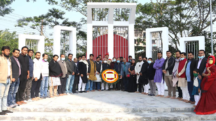 বশেমুরবিপ্রবিতে যথাযোগ্য মর্যাদায় শহীদ বুদ্ধিজীবী দিবস পালিত