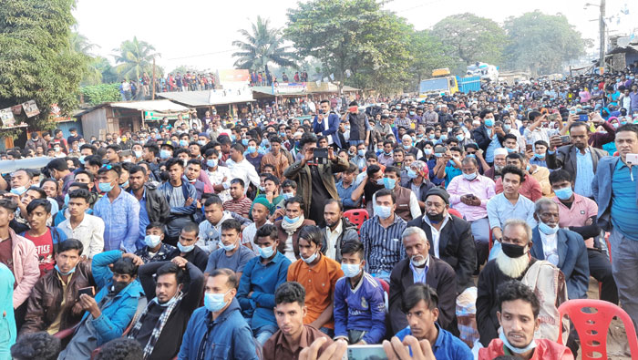 বঙ্গবন্ধুর ভাস্কর্য ভাঙচুরের প্রতিবাদে ফটিকছড়িতে আ.লীগের মহাসমাবেশ