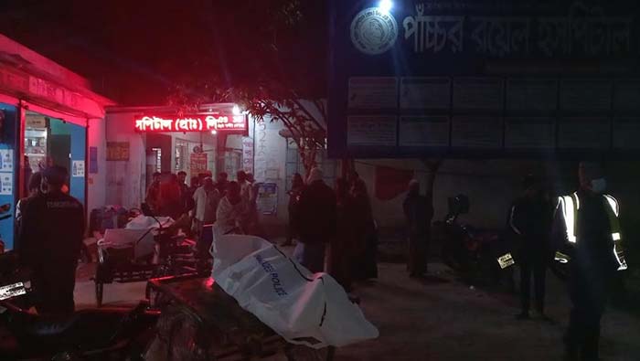মাদারীপুর শিবচরে বাস- প্রাইভেটকার দুর্ঘটনায় নিহতের সংখ্যা বেড়ে ৫