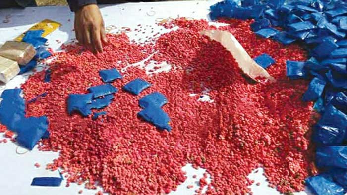 নড়াইলের ইয়াবা এখন হট কেক