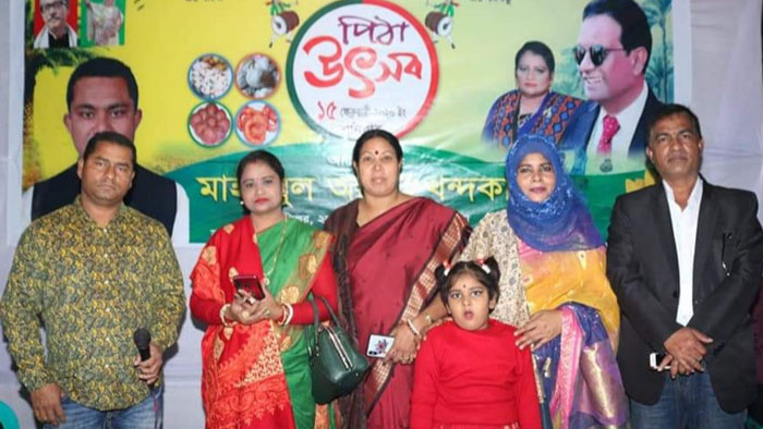 নরসিংদীর পলাশে পিঠা উৎসব অনুষ্ঠিত
