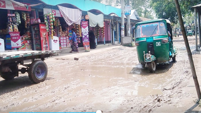 রায়পুরায় নীলকুঠি সড়কের জনদুর্ভোগ চরমে