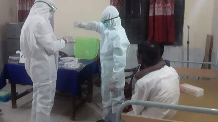 তালতলীতে করোনা ভাইরাস সন্দেহে দুইজনের নমুনা সংগ্রহ