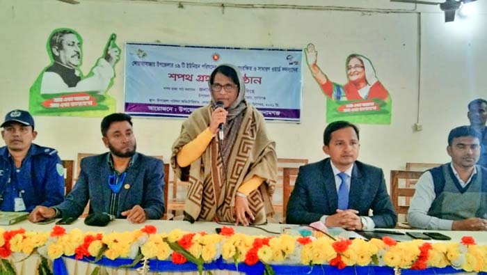 দোয়ারাবাজারে নবনির্বাচিত ইউপি সদস্যদের শপথ বাক্য পাঠ করালেন ইউএনও