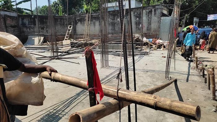 ফরিদপুরের নগরকান্দা বাজারে ভবন নির্মাণে বাধা প্রদানের অভিযোগ