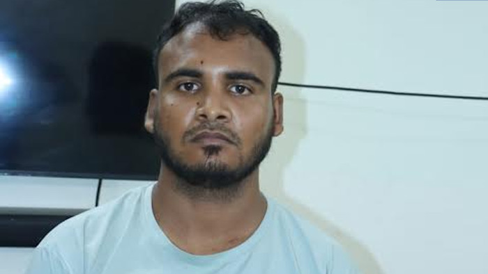 বাসায় ঢুকে মা-মেয়েকে কুপিয়ে হত্যা: দায় স্বীকার পরকীয়া প্রেমিক আলতাফের