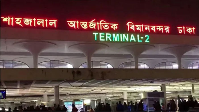 সবাইকে ফাঁকি দিয়ে বিমানে উঠা নিয়ে যা বলল শিশু জোনায়েদ
