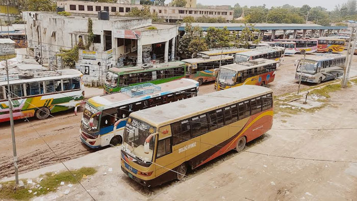 ফরিদপুরে রাতের অন্ধকারে বাস ও হেলপার নিখোঁজ
