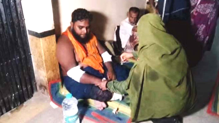 মসজিদে সাঈদীর জন্য দোয়া করায় ইমামকে কুপিয়ে জখম