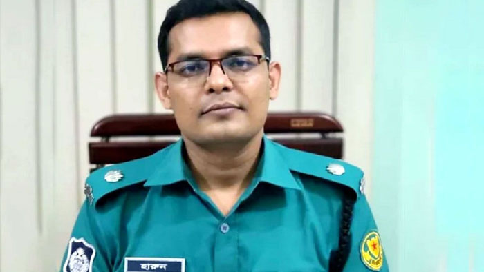 নারীদের ইটিটি রুমে এডিসি হারুন