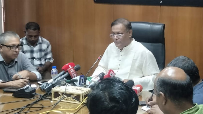 আমরা নির্বাচনের মাঠে সবার সাথে খেলে জিততে চাই আর বিএনপি চায় পালাতে: তথ্যমন্ত্রী