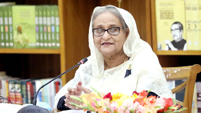নিজেরাই খাদ্য উৎপাদন করব, কারও কাছে হাত পাতব না : প্রধানমন্ত্রী