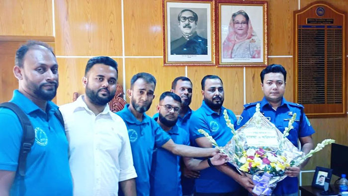 নারায়ণগঞ্জে সোনারগাঁ থানার নবাগত ওসির সাথে সাংবাদিকদের সৌজন্য সাক্ষাৎ