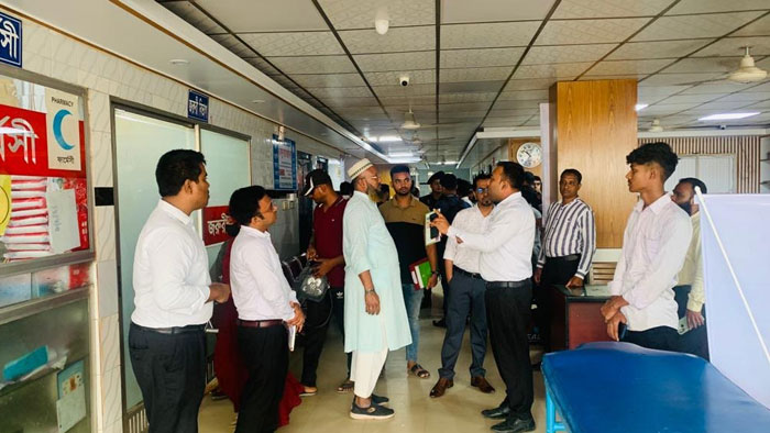 নোয়াখালীতে তিন হাসপাতালে পাঁচ লক্ষ টাকা জরিমানা
