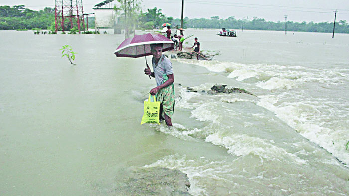 সিলেটে বৃষ্টি ও পাহাড়ি ঢল, সড়ক যোগাযোগ বিচ্ছিন্ন