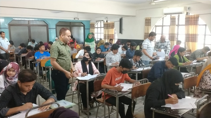 ইবির নেতৃত্বে সি ইউনিটের মাধ্যমে শুরু গুচ্ছ ভর্তি পরীক্ষা