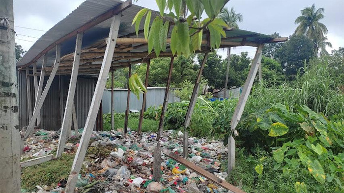 ফরিদপুরে বাড়ি ঘর ভাংচুর ও জমি দখলের চেষ্টা