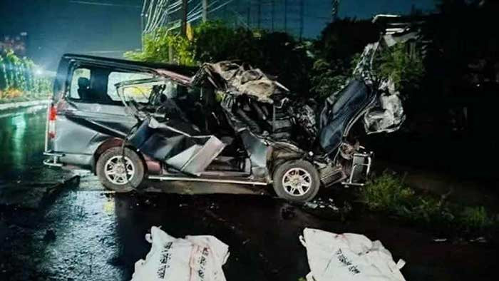 চট্টগ্রামে বিয়ের অনুষ্ঠান শেষে ফেরার পথে মর্মান্তিক দুর্ঘটনা, নিহত ৪