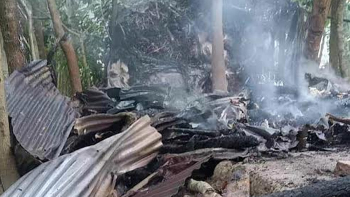 ঝালকাঠি স্বেচ্ছা‌সেবক দলের সভাপতি আরিফ তালুকদারের বসতঘরে আগুন