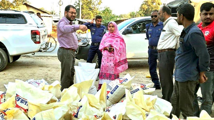 মৎস্য খাদ্যকে পশুর খাদ্যে রূপান্তর করায় ব্যবসায়ীর জেল ও জরিমানা
