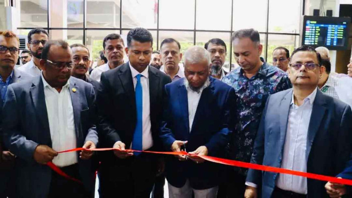 ৭ মাসে ৪ লাখ ৩৪ হাজার কর্মীর বিদেশে কর্মসংস্থান: প্রবাসী কল্যাণমন্ত্রী