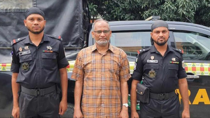 সাবেক এমপি এনামুল গ্রেফতার হওয়ায় বাগমারায় বিএনপি’র আনন্দ মিছিল