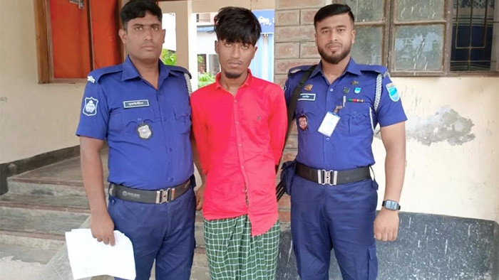 ফরিদপুরে মাদকাসক্ত যুবককে আদালতে দিল মা-বাবা