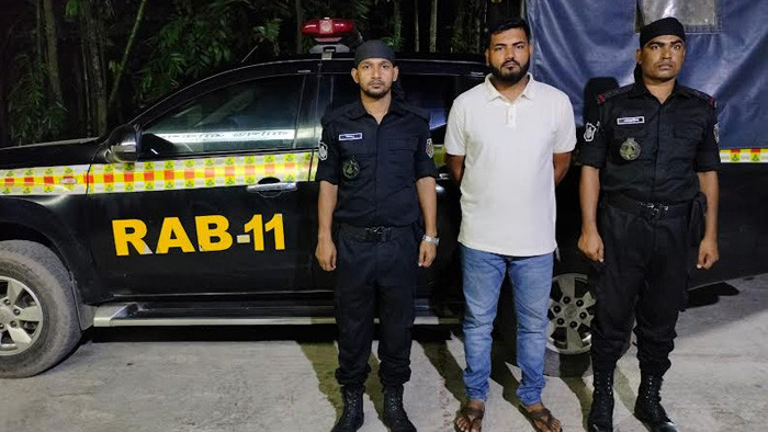 নোয়াখালীতে হত্যা মামলায় যুবলীগ নেতা গ্রেপ্তার
