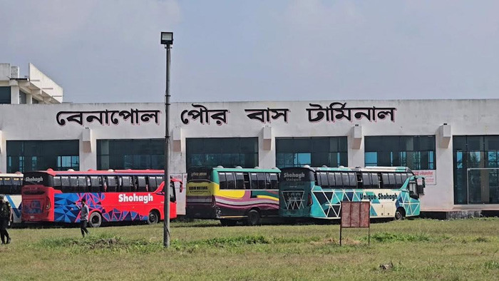 চালু হলো পৌর বাস টার্মিনাল, স্বস্তিতে বেনাপোলবাসী
