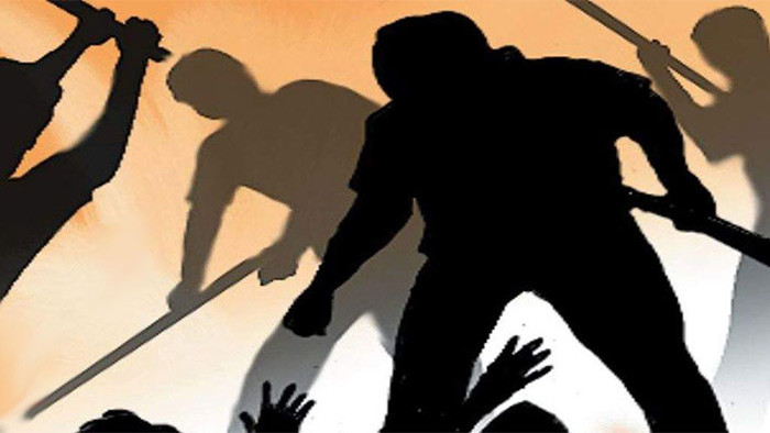 মাইকে ‘ডাকাত’ ঘোষণা শুনে গণপিটুনি, নিহত ৪