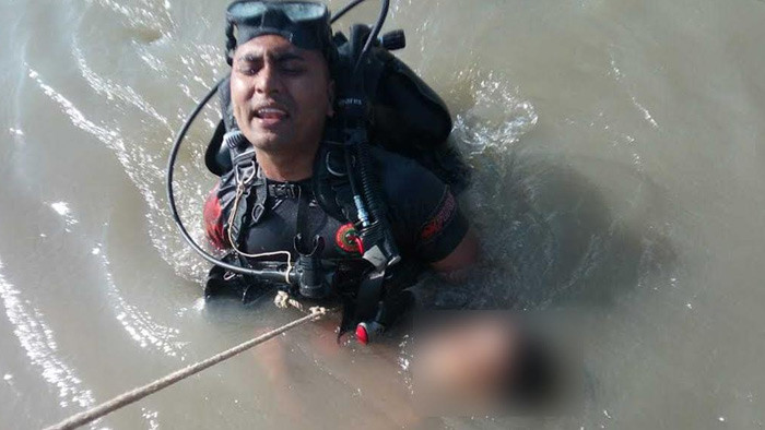 গোপালগঞ্জের মধুমতি নদীতে ডুবে নিখোঁজ শিশুর মরদেহ মিললো গর্তের ভিতর
