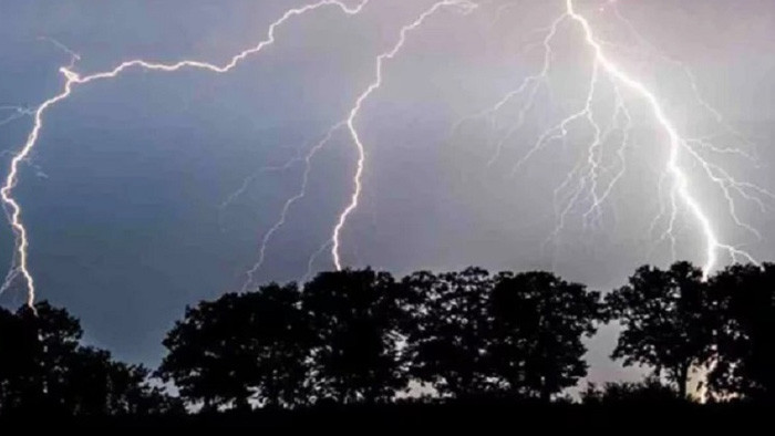 মির্জাপুরে মাছ ধরতে গিয়ে বজ্রপাতে এক ব্যক্তির মৃত্যু