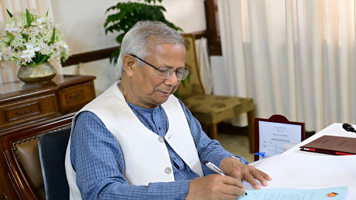 সন্ত্রাসী কর্মকাণ্ডে জড়িত ব্যক্তি ও সত্তার কার্যক্রম নিষিদ্ধ