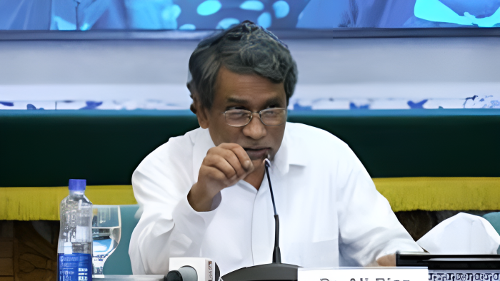 বর্তমান পরিস্থিতি বিবেচনায় ভবিষ্যৎ বাংলাদেশ বিনির্মাণ সম্ভব নয়- আলী রীয়াজ