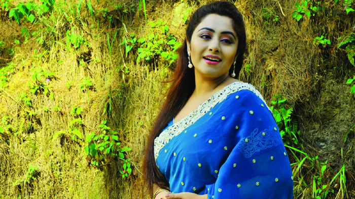 দীর্ঘদিন পর আবারও গানে ফিরলেন ইভা