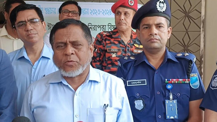 ঈদে সড়কে চাঁদাবাজি আদায় চলবে না' - সচিব এ বি এম আমিন উল্লাহ নুরী