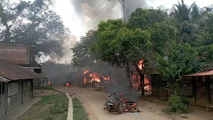 খাগড়াছড়ির গুইমারা সেই রামেসু বাজারে এখনো দুই পক্ষের অবস্থান