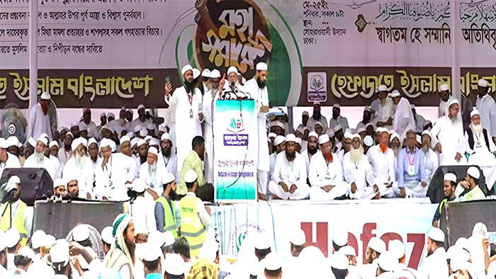 আ.লীগ নিষিদ্ধসহ ১২ দফা দাবি হেফাজতের