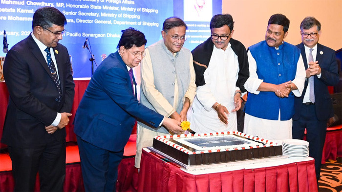 বিএনপির কর্মসূচি অন্য কিছু নয়, পুরনো গাড়ি স্টার্ট দেওয়া: পররাষ্ট্রমন্ত্রী