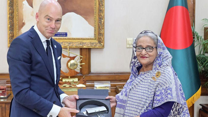 জলবায়ু মোকাবিলায় ‘লোকাল অ্যাডাপটেশন চ্যাম্পিয়নস’ অ্যাওয়ার্ড পেলেন প্রধানমন্ত্রী