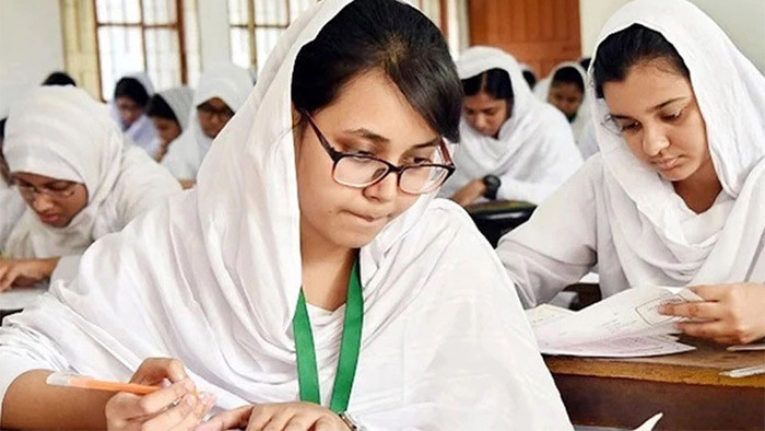 এইচএসসি ও সমমানের পরীক্ষা শুরু