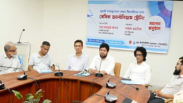 জুলাই গণঅভ্যুত্থানে আহতদের সম্মানজনক পুনর্বাসন হওয়া উচিত- তথ্য ও সম্প্রচার উপদেষ্টা
