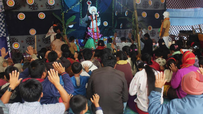 খাগড়াছড়িতে ধর্মীয় ভাবগাম্ভীর্যে সরস্বতী পূজা উদযাপন