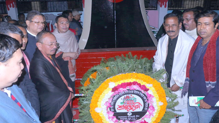 ভাষাশহীদের প্রতি শ্রদ্ধা নিবেদন করলেন পার্বত্য প্রতিমন্ত্রী কুজেন্দ্র লাল