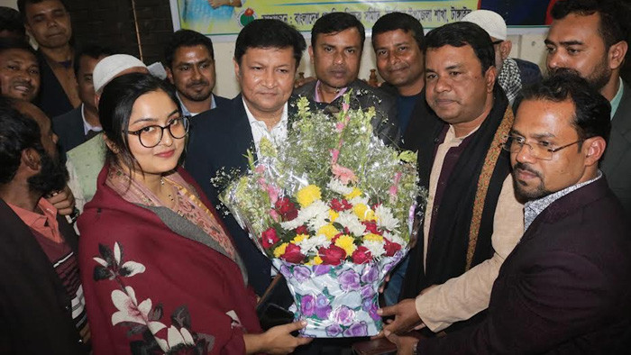 মির্জাপুরে এমপি শুভকে সংবর্ধনা